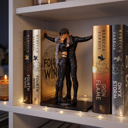 Violet and Xaden Booknook
